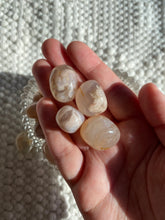 Load image into Gallery viewer, Flower Agate tumbles