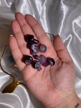 Load image into Gallery viewer, Chevron Amethyst mushrooms