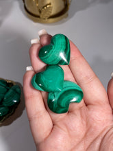 Load image into Gallery viewer, Malachite mini hearts