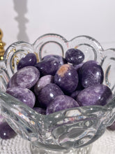 Load image into Gallery viewer, Lepidolite tumbles